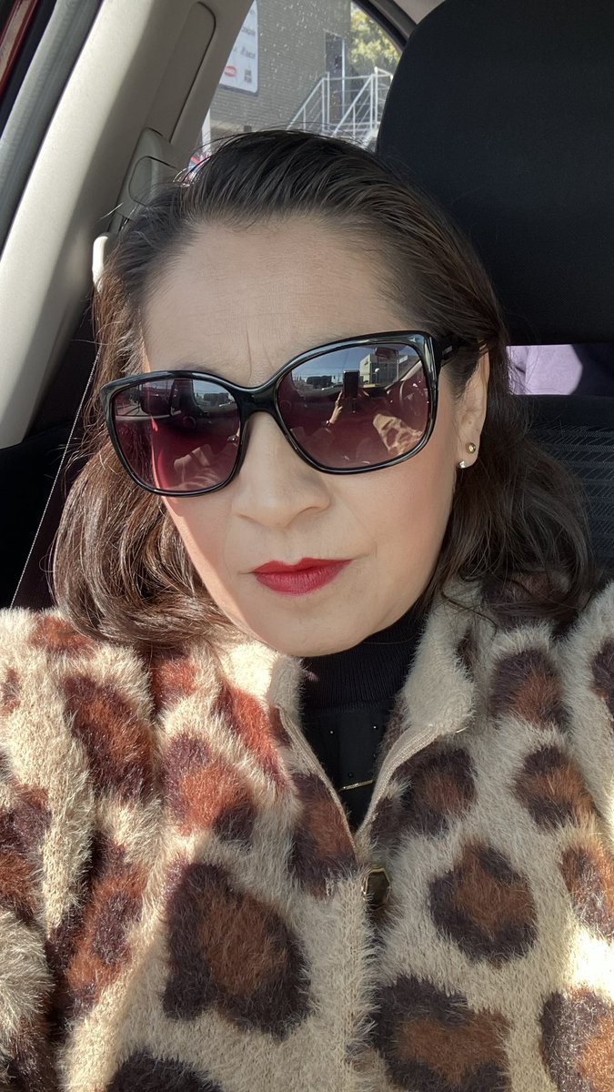 LaurysHM28's tweet photo. Happy Weekend! ♥️ https://t.co/KFWQWPRdHy