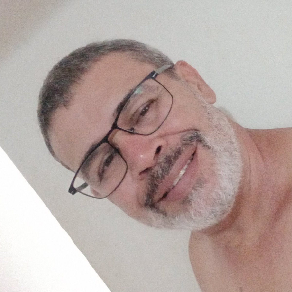 edydinho70's tweet photo. #NewProfilePic https://t.co/RftX6QKudW