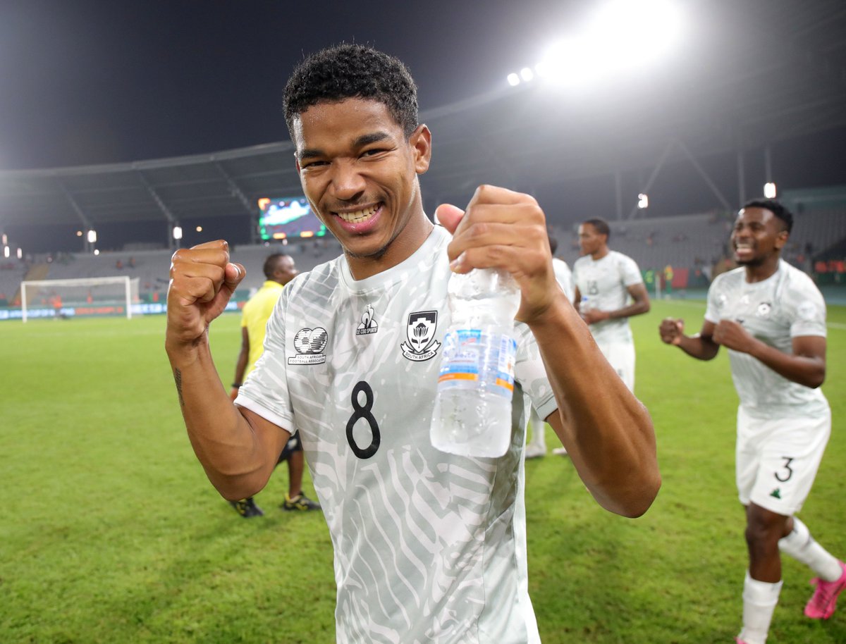 Footballcombet's tweet photo. ๐ธ Onto the semifinals like...๐ฟ๐ฆ๐คฉ๐ช๐พ
#AFCON2023 #CPVRSA https://t.co/BVMlNjrqOA