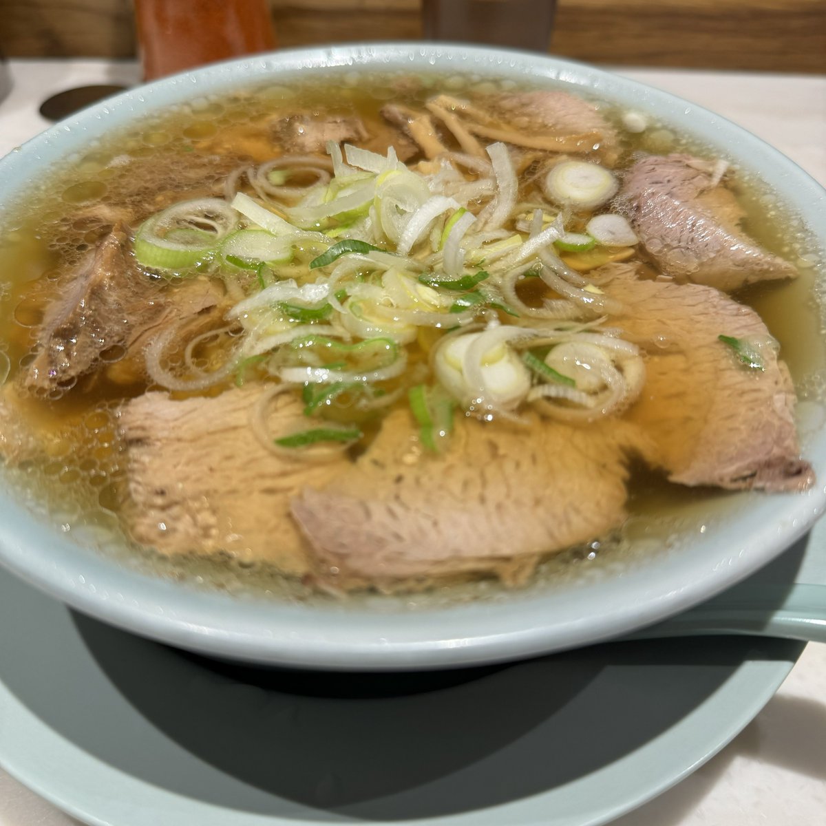 lovitan's tweet photo. 低浮上気味ですが生きてまーす🤗
久しぶりにねぎし食べたし、マーロウ買えたし、社内イベント頑張って打ち上げ後に夜更かしラーメン食べたし、安定のビールも美味くて美味くて😋
あ！かわいい方の名前でサインもらったけど間違えてくれてる説なんかありがとう🤔
2月もいい感じに楽しんで行くぞ〜😆🙌 https://t.co/l6E16GG9IU