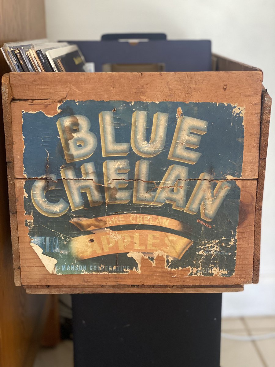 <a href="/ChelanFresh/">Chelan Fresh</a> Vintage crate from my husband’s grandparents’ grocery in Kentucky. Circa 1930s/40s?