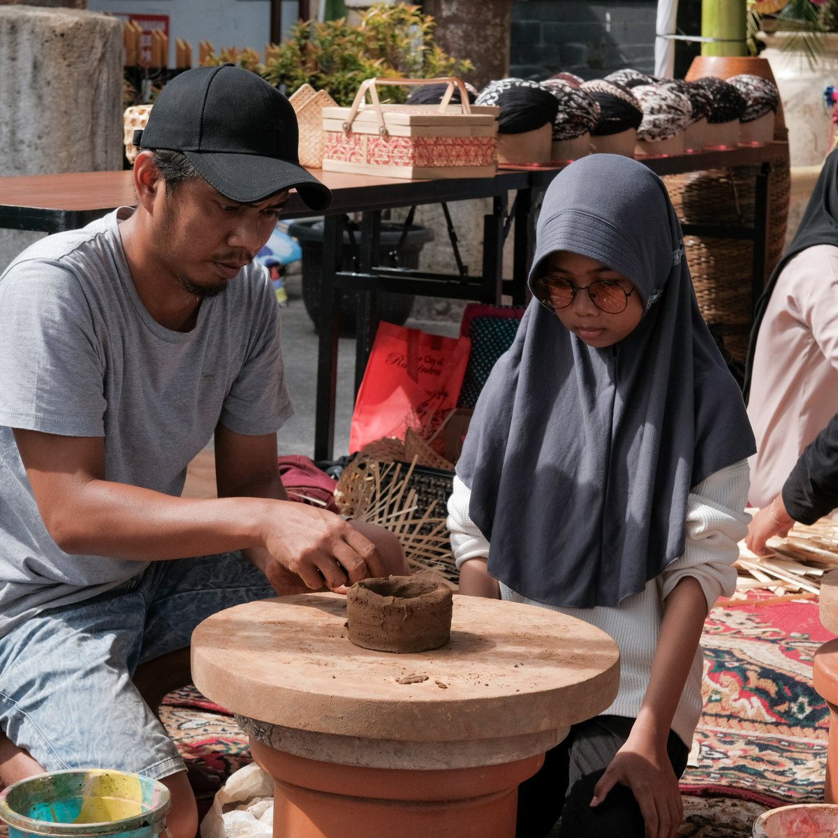 hamzahbatik's tweet photo. Kota nyaman yang setiap sudutnya tak pernah gagal memberikan kenangan indah, berhasil mendatangkan banyak wisatawan setiap harinya. Wisatawan baik wisatawan lokal maupun mancanegara, selalu berdatangan penuh gembira ketika menikmati setiap titik pariwisata di Yogyakarta. https://t.co/4EABQX0Vu1