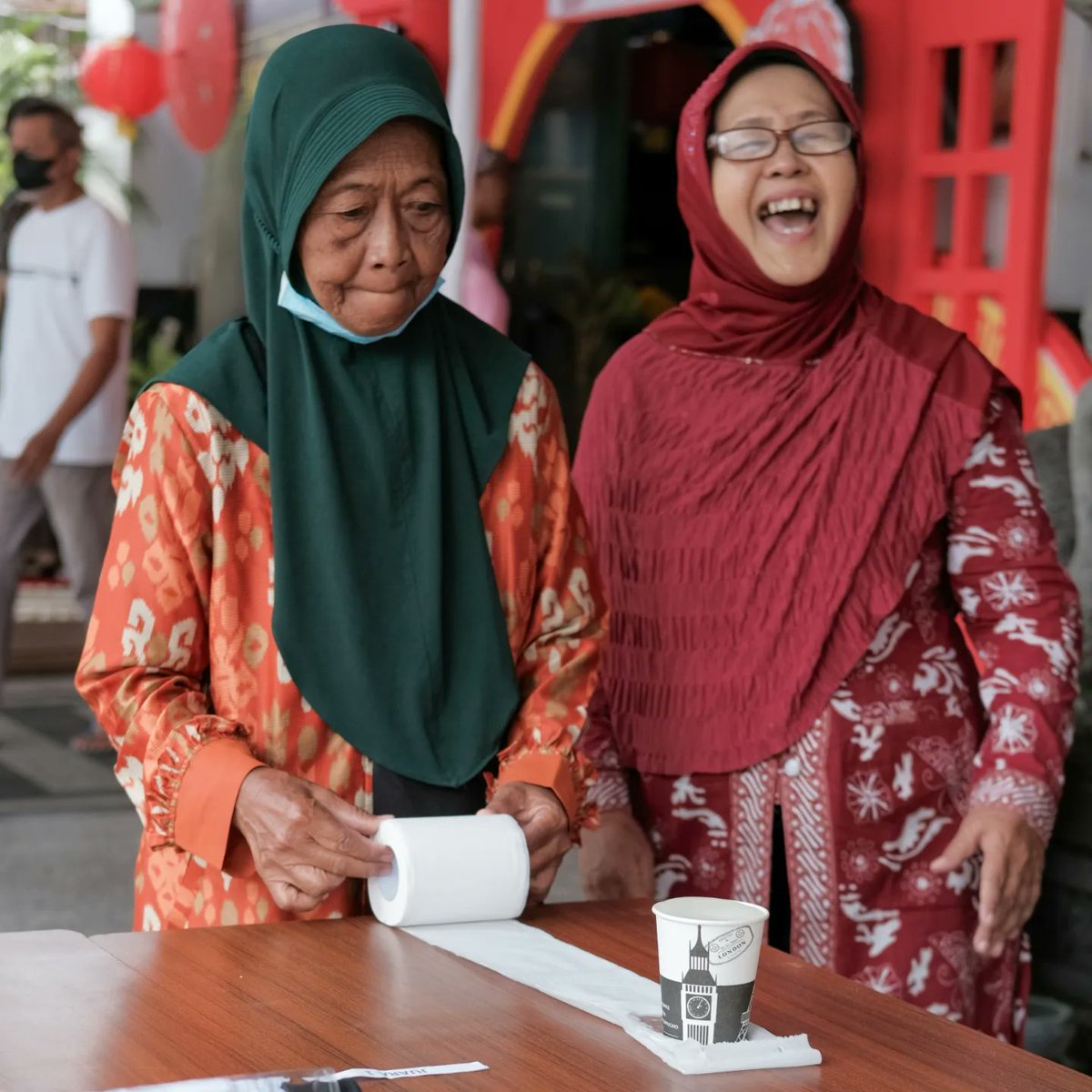 hamzahbatik's tweet photo. Beragam spot dapat didatangi ketika berkunjung di Yogyakarta. Mulai dari spot perbelanjaan, wisata alam, bahkan sampai kuliner pun berlimpah ruah di Yogyakarta. Tak terkecuali Hamzah Batik. https://t.co/SGQmKKlkZi