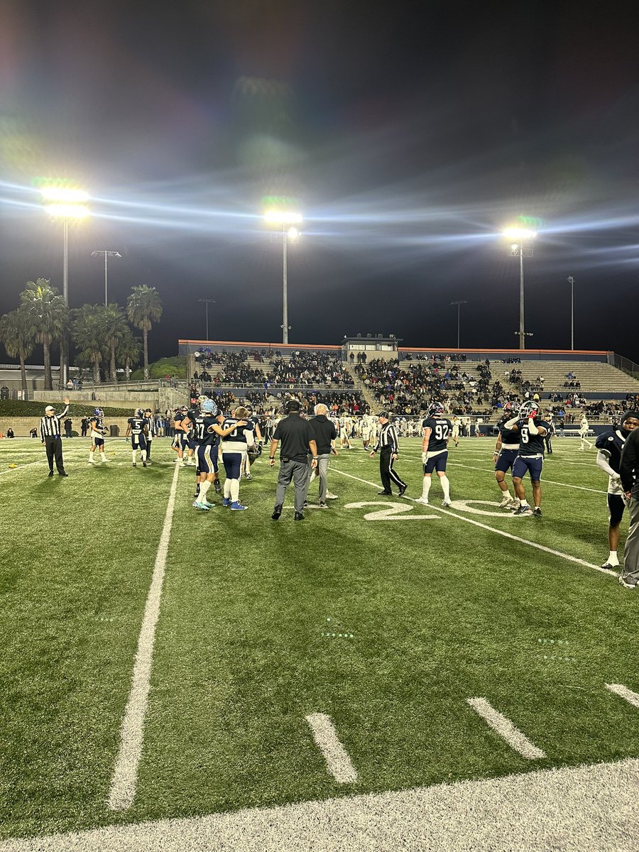 Surrounded by ballers at the North/South OC Allstar Classic!! On the hunt for future DAWGS!! #DAWGS #DARKSIDE