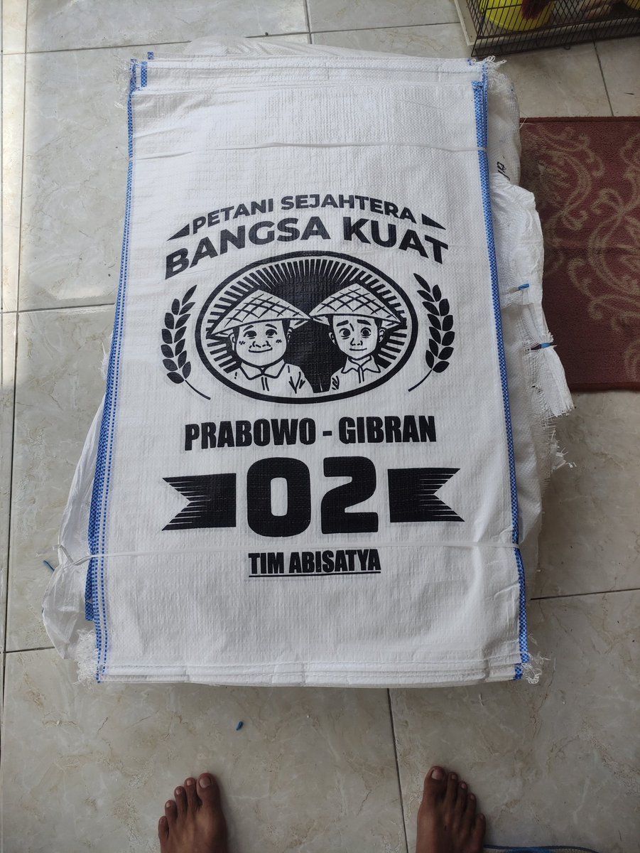 Terimakasih mas <a href="/gibran_tweet/">Gibran Rakabuming</a> dan Pak <a href="/prabowo/">Prabowo Subianto</a>