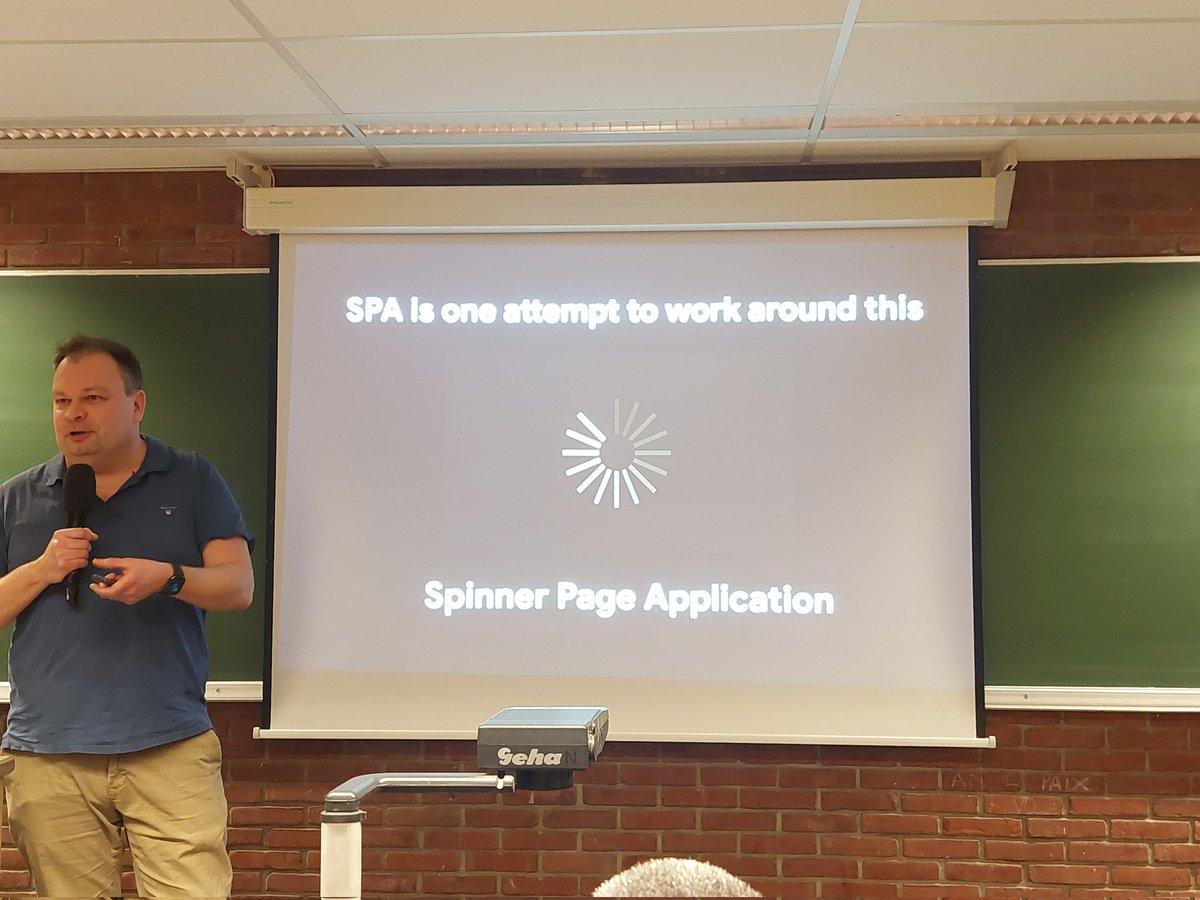 3rd talk: <a href="/tunetheweb/">Barry Pollard</a>, Web Performance Developer Advocate <a href="/googlechrome/">Chrome</a> about loading pages instantly.

SPAs tried to address this, but need to load everything up front first.

TIL: what SPA actually stands for.
Totally going to steal this 😆