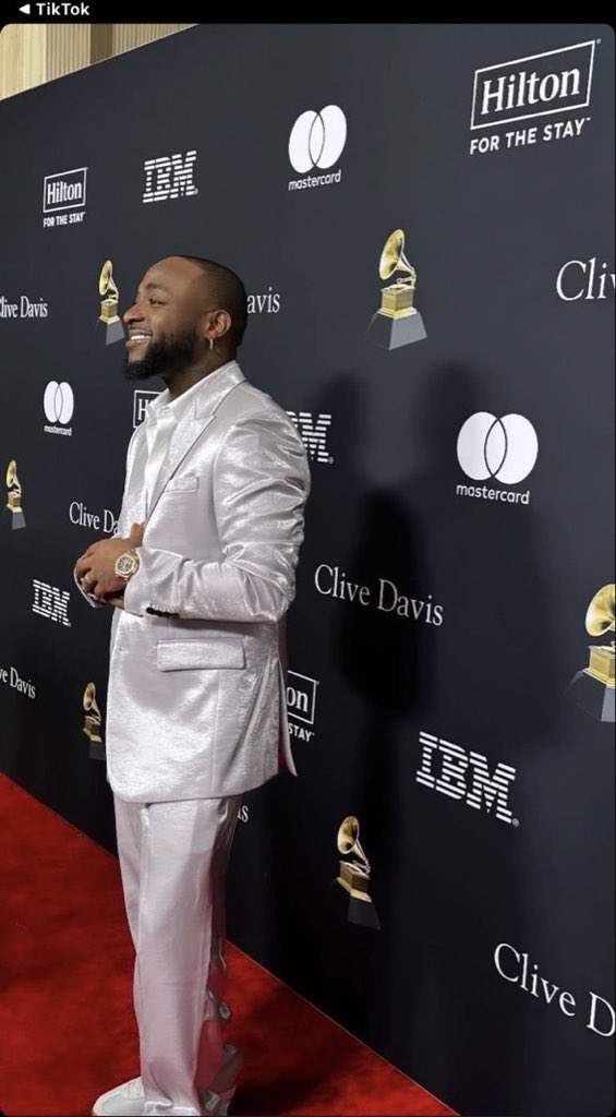 itz__rito's tweet image. If not for Davido being nominated at the Grammy Awards a lot of people won’t even know that the Grammy Awards will be happening today.
The Grammy buzz went 100x higher cuz Davido was nominated.
When you want to talk about influence mention the name Davido🤴🐐❤️💫