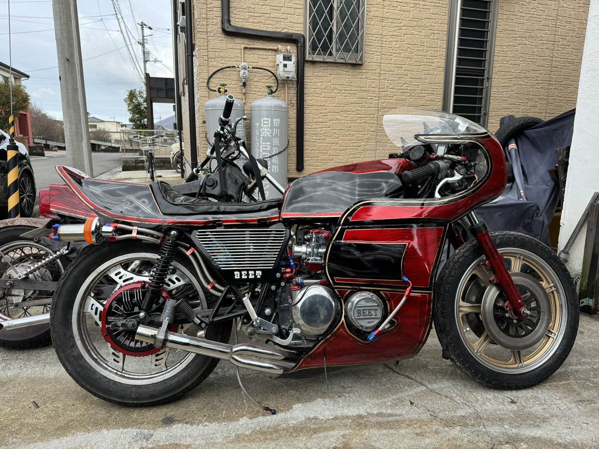 GPz400Fx_'s tweet photo. 後スモークとクリアー
ホイールもせな https://t.co/5z1DQvNxLu
