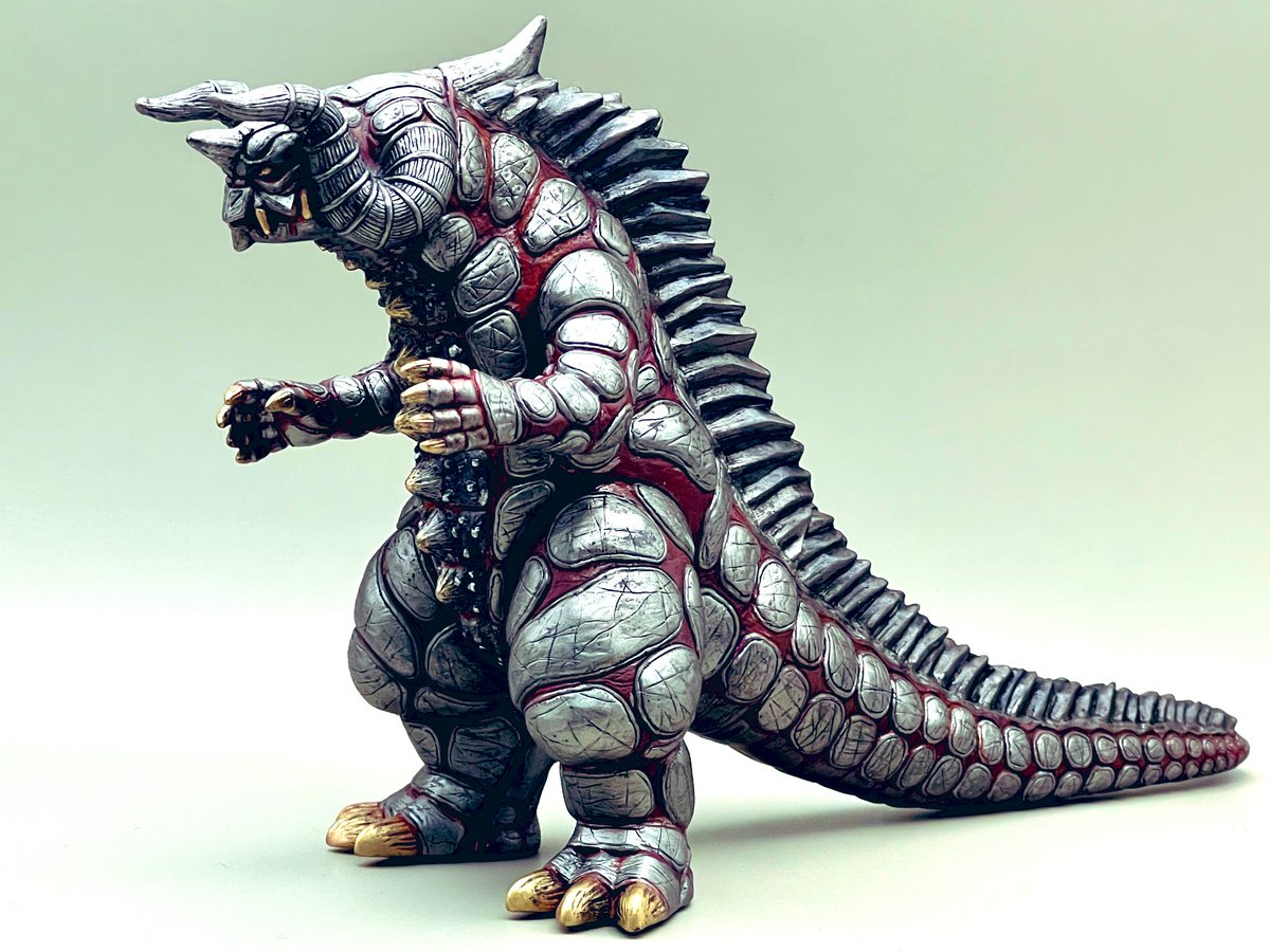 ウルトラ怪獣シリーズ 超剛力怪獣キングシルバゴン 思い切りシルバーに