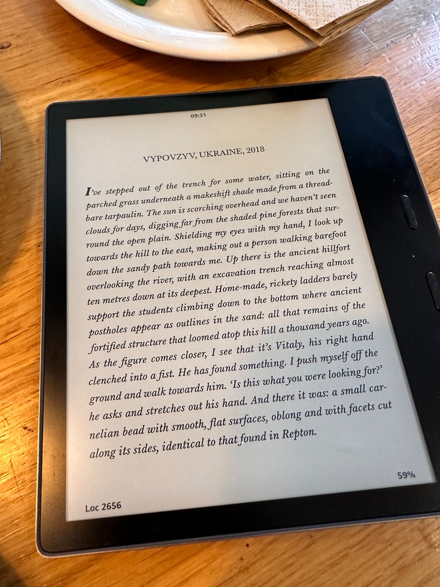 MrSmithNorwich's tweet photo. Following on from #Soane24 yesterday, I am re-reading River Kings this morning.
Cat Jarman does such a superb job of writing these vignettes at the beginning of her chapters. Capturing both history and the act of being a historian. This is a great model for our classrooms. https://t.co/W9FG5NdSKl