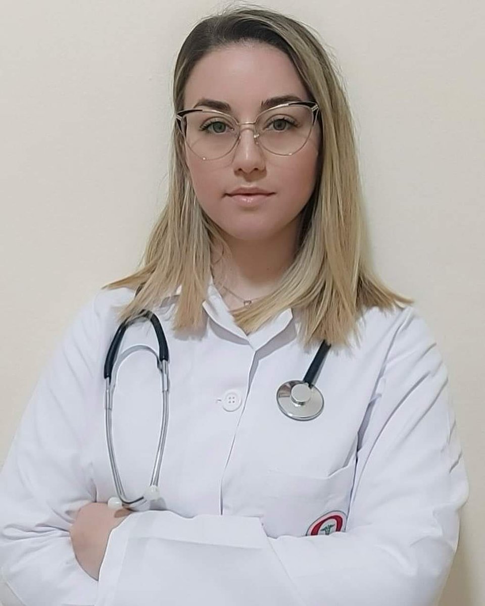 albana_kociu's tweet photo. #Mirënjohje për doktoreshë Xhorxhinën, e cila i është bashkuar stafit mjekësor në Qendrën Shëndetësore Lunxhëri-Antigone, Gjirokastër, pas përfundimit të studimeve në Rumani 👏
#Mirënjohje për punën tënde doktoreshë Xhorxhina 🙏
#MSHMS
#ShëndetiiPari🤍 https://t.co/8qlhAe9kUG