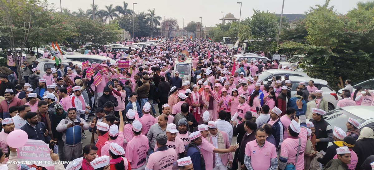 ved_tr's tweet image. #RunForOPS 
को सफल बनाने हेतु सभी शिक्षक कर्मियों का आभार
@vijaykbandhu 
@PatiNeeraj 
@news24tvchannel 
@_suman_kureel_ 
@Chandra11224280 
@1984_itsme24889 
@abhinav019 
@atewakanpurdeha 
@BhanPreeti 
@TrSanjayPatel1 
@atewaup