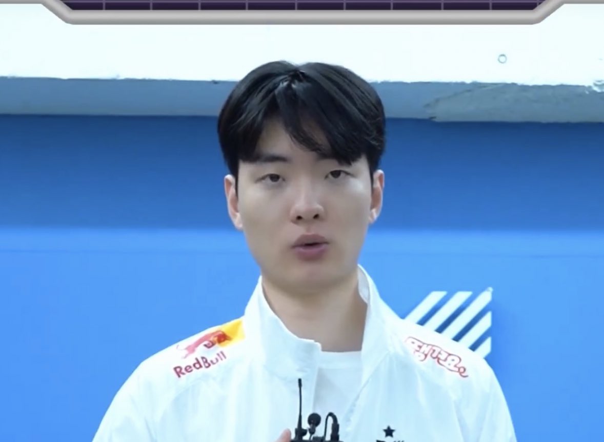 tul1ee's tweet photo. 그냥 김광희 컷 https://t.co/M1g0Msn3fW