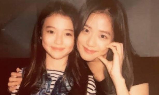 official_jensoo's tweet photo. how time flies 🫳🏻 jensoo with ella 🤍 https://t.co/1BsGQnRaf9