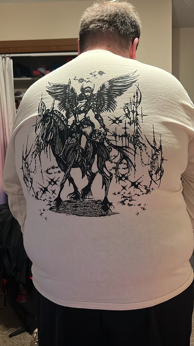 TreyHolets1999's tweet photo. Newest @Valkyrae merch!!! I’m in LOVE!!! #ValyraeMerch https://t.co/DnvHB3l7MX
