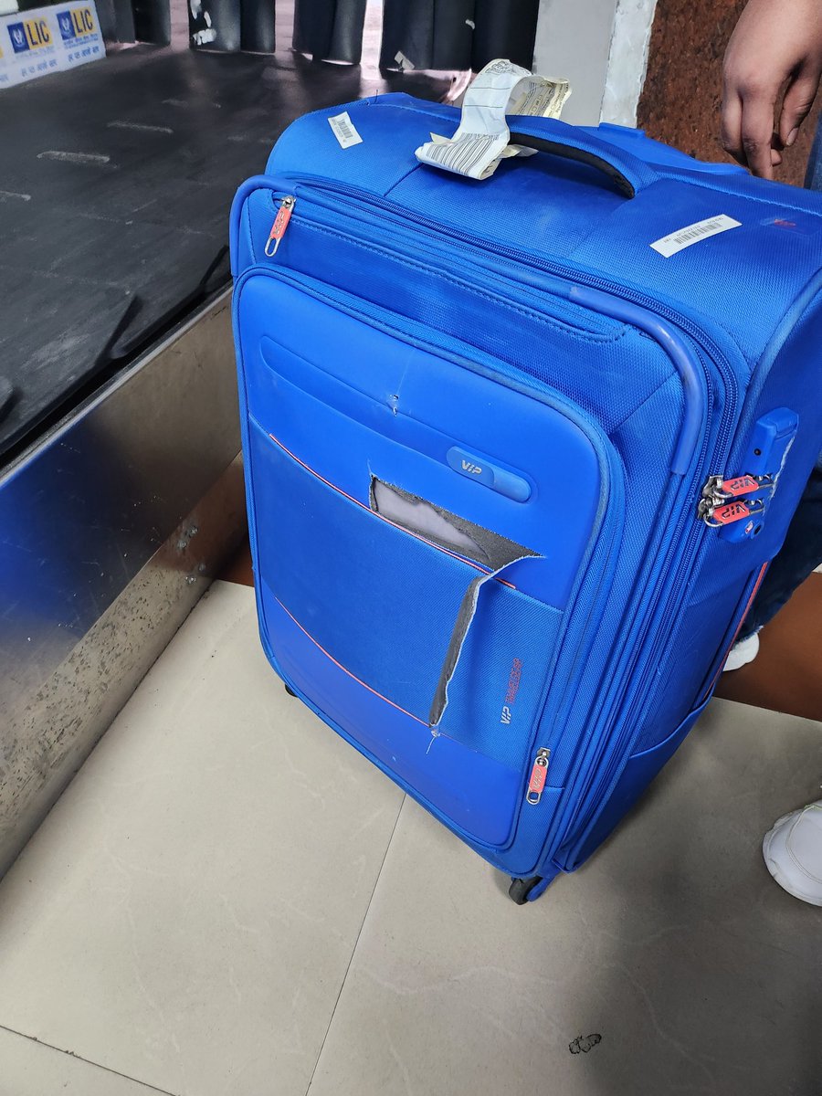 RiturajVaibhav's tweet photo. So this is how you treat your passenger's luggage.
I submitted bag in proper condition at BLR airport and received torned bag at patna airport. 
Guys ,Do your job properly.  It was new bag.
PNR QVM4TT
Travel date :- 3 Feb'24
@IndiGo6E
@aaipatairport 
@BLRAirport 
@DGCAIndia https://t.co/FiGwynSrGh