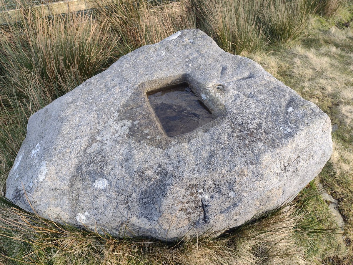 EscapePlan1485's tweet photo. #StandingStoneSunday
Cross of Grete, Bowland Fells, England.
Amazing views from here over the rural landscape. This stone is at a high point on Lythe Fell Road. The shallow rectangular inset is interesting. https://t.co/T5wiVeADDf