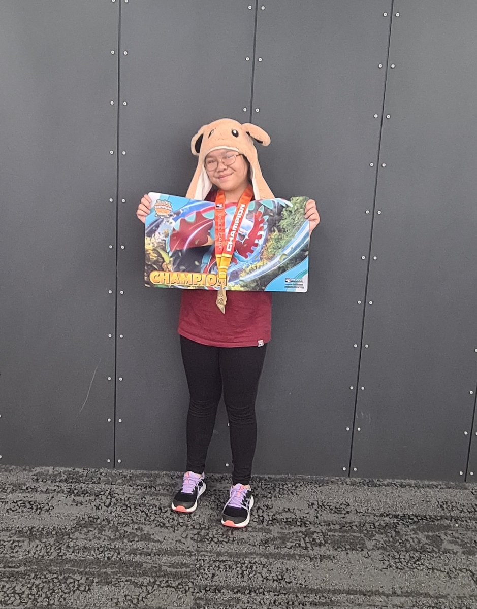 Kiki_Kiaraz tweet media