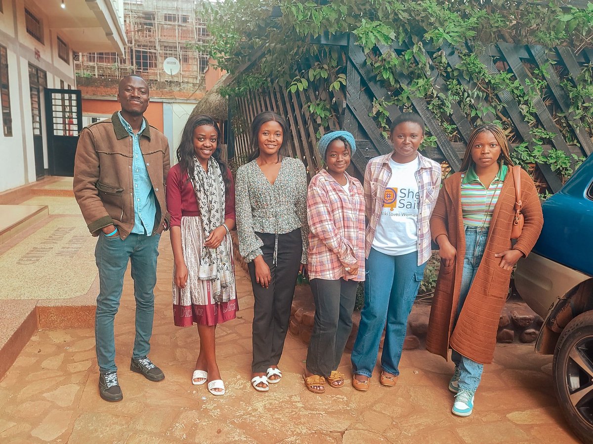 LydieKahambu's tweet photo. Très heureuse d'avoir faciliter le première atelier d'initiation sur @Wikipedia_fr dans ma ville d'origine #Butembo. Merci à @WRdcongo pour la confiance. @Wikimedia @WikiFranca @lessanspagEs @WikiVibrance @WikiLovesWomen @emmanuel_vaslin @Mulunda_JC @NasibuEl https://t.co/hHBUXgNHXY