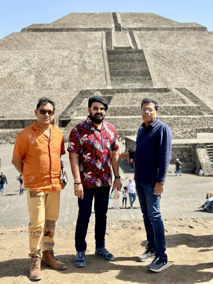 When the Pyramid of the Sun at Mexico's San Juan Teotihuacàn takes away the focus...