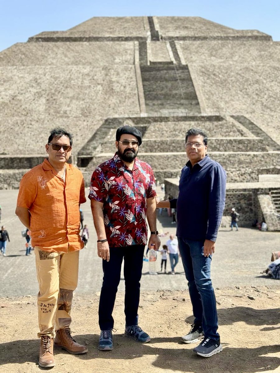 Mohanlal's tweet photo. When the Pyramid of the Sun at Mexico's San Juan Teotihuacàn takes away the focus... https://t.co/NtovVHOZOP