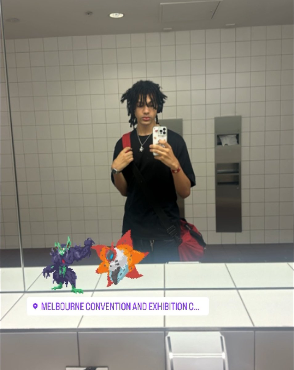 naz tweet media