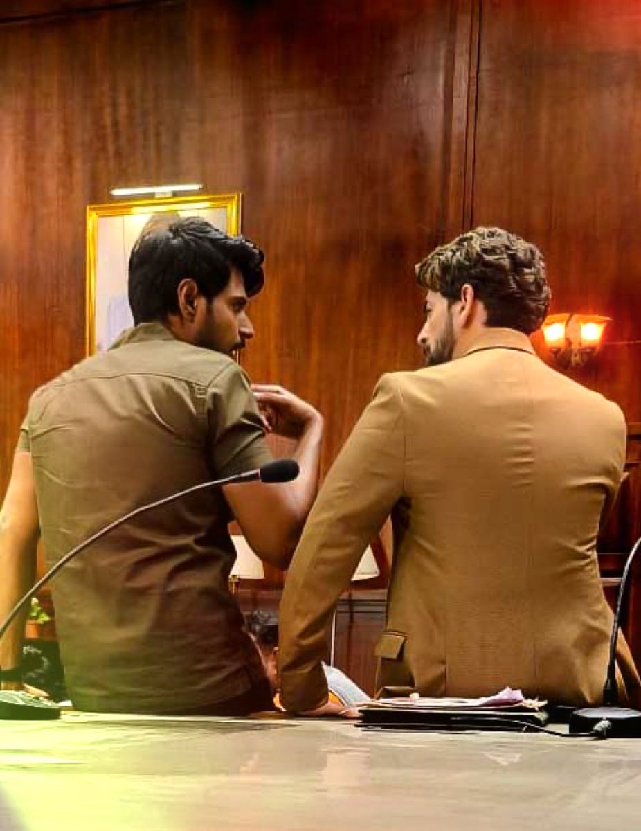 NeilNMukesh's tweet photo. When “Hero” and “villain” are  Happy …. Director is Happy !! 

It’s a wrap for my first schedule of #MAAYAONE, a pan india action sci-fi thriller made in Telugu, Tamil and Hindi. 

However tough and tiring it was, it has been an absolute pleasure working with the entire team. 

Thank you dearest @sundeepkishan for you being YOU!! Such a fantastic actor, costar, friend and support system. 
Thank you @icvkumar sir for being such a wonderful Director. You and your team are technical geniuses and simply awesome . I’m looking forward to our next gruelling schedule. 

Thank you @AKentsOfficial for the opportunity & @kishore_Atv sir. 🙏🏻

#telugucinema #TamilCinema #Hindi #Cinema #India