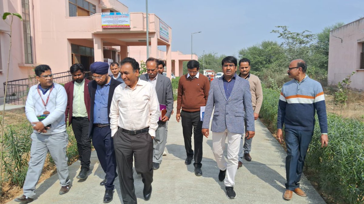 ALIMCOHQ's tweet photo. Shri Rajesh Aggarwal, Secretary, #DEPwD, Government of India visited & reviewed the functioning of ALIMCO Pradhan Mantri Divyasha Kendra (#PMDK) at CRC #Jaipur & interacted with #Divyangjan beneficiaries provided Motorized tricycles under #ADIP Scheme through PMDK.
@socialpwds https://t.co/dfGZRaWpxR