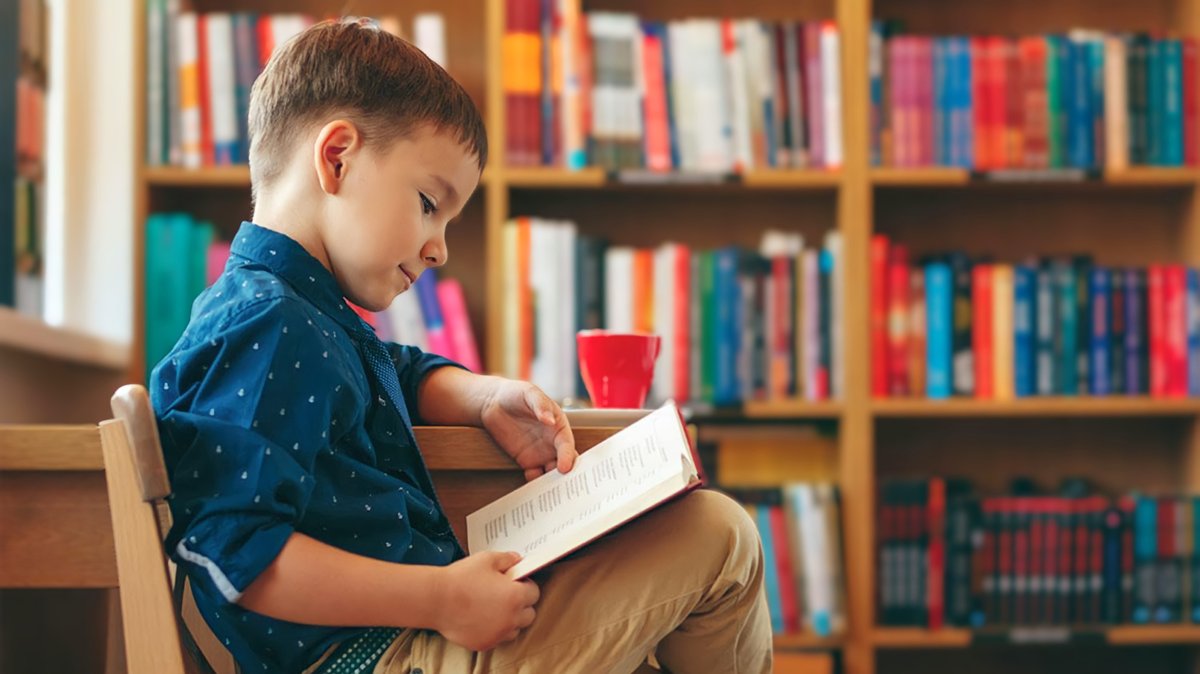 La #lecture n'est pas seulement une source de divertissement, c’est aussi un outil qui fertilise l’imagination. Or, de récentes recherches en #neurosciences mettent en évidence le rôle important de l’imagination dans l’émergence de l’empathie. Cette dernière permet de comprendre