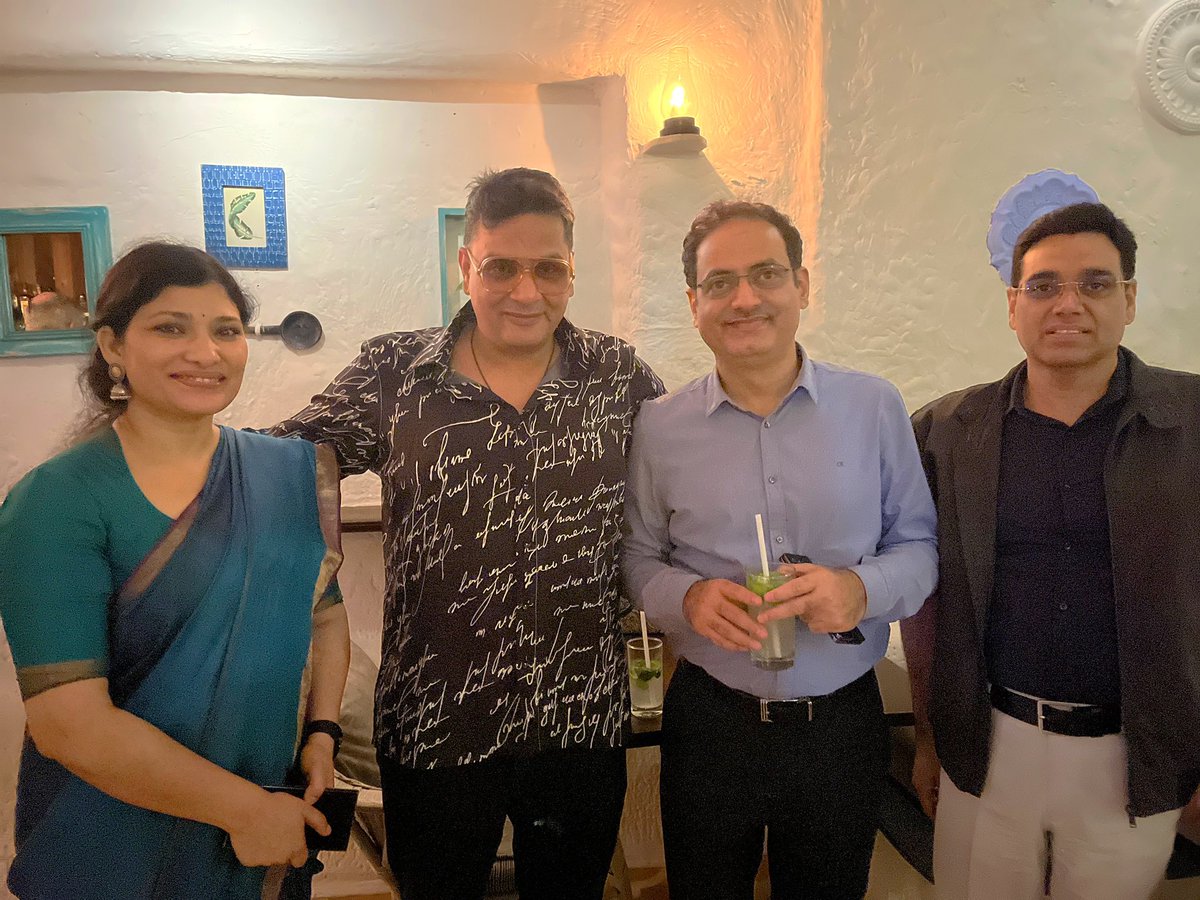 CastingChhabra's tweet photo. #12thFail ki casting main MCCC pass ho Gaya inn logo se Milva Diya β€οΈ @VikasDivyakirti @ManojSharmaIPS @Shraddhajsharma β€οΈπ @MukeshChhabraCC #teammccc https://t.co/dDLDeF5D6q