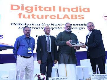 SAMEER_RnD's tweet image. @SAMEER_RnD transfer of technology to @ParasDefence
and Space Technology Ltd. for &quot;safe storage of grains in warehouses&quot; developed by SAMEER in presence of Hon&apos;ble MoS @Rajeev_GoI @GoI_MeitY during launch of Digital India #futureLABS