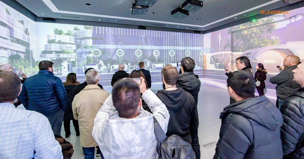 Sungrow_Power's tweet photo. In the #newyear, the newly inaugurated #SungrowTower welcomes nearly 200 overseas Sungrowers from all around the globe!

Gathered under one roof, we'll explore the richness of Chinese culture, indulge in exciting games, and immerse ourselves in the vibrant spirit of the Sungrow. https://t.co/5VzhmnpzBu