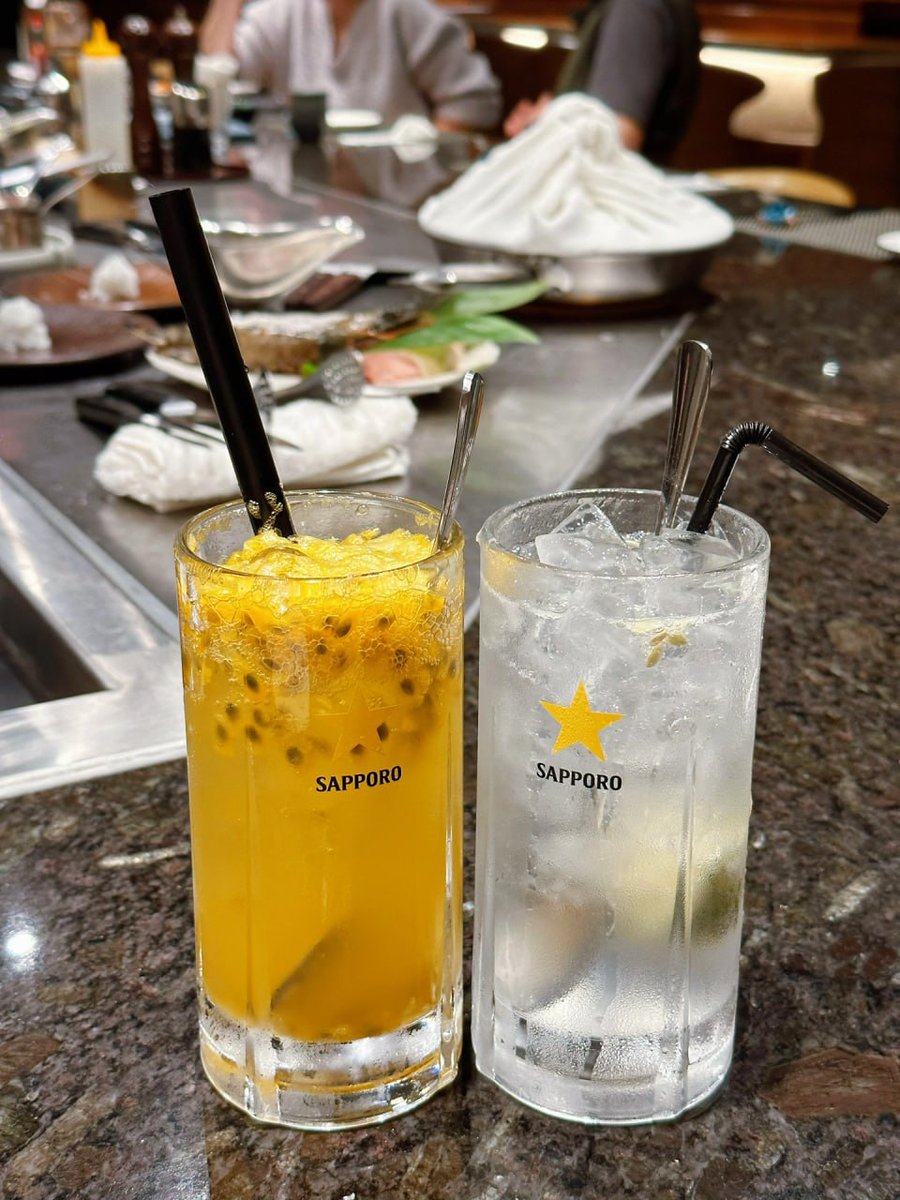 The sweetness of drinks is the source of happiness. When the tip of the tongue touches the delicate sweetness, troubles seem to become insignificant