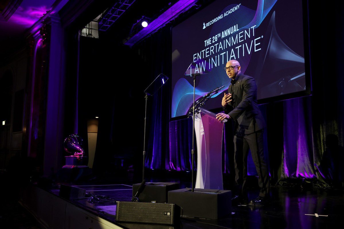 RecordingAcad's tweet photo. Ahead of the 2024 #GRAMMYs, the 26th Annual Entertainment Law Initiative honored @AtlanticRecords' Michael Kushner with the the 2024 Entertainment Law Initiative Service Award for his commitment to advancing and supporting the music community through service. 👏

The event also celebrated the winner and two runners-up of the Entertainment Law Initiative Writing Competition, and featured @capitolmusic's Chair & Chief Executive Officer Michelle Jubelirer who delivered a keynote speech. #RAELI