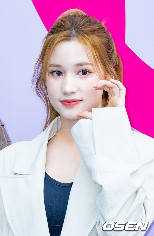 TXT ヒュニンカイ＆ #Kep1er バヒエ at Seoul Fashion Week