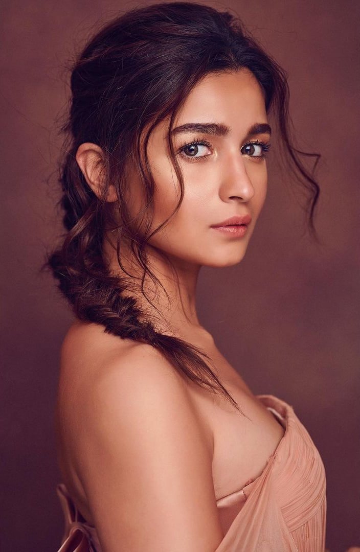 GFeV-Yda4AAPson?format=jpg&name=medium