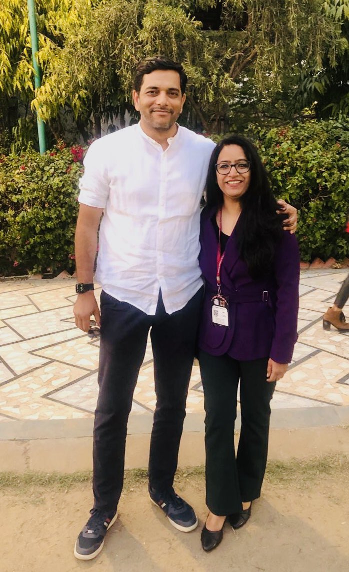 Icarus_Reloaded's tweet photo. If AI is given a free hand, the first thing it would do is to replace me as it would be the easiest. Same pose, same clothes, same dost. Tch. 

Anyway, that’s a bit of what happened at JLF but didn’t stay at JLF. 

#JaipurLitFest https://t.co/8NyHtOgOHm