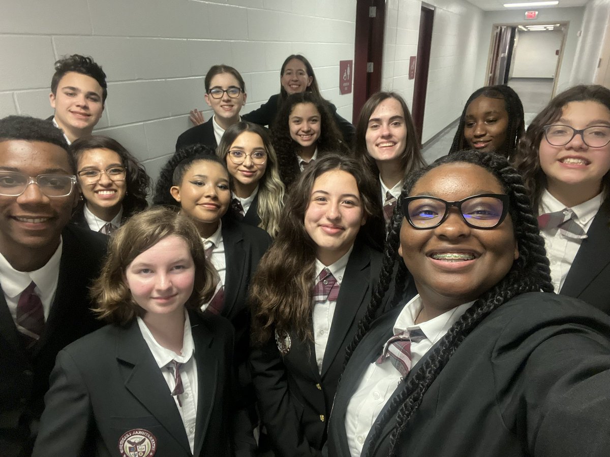 OBand247's tweet photo. Pardon my tardy post, so proud of my Choir. Singing the national anthem at a TAMU Men’s basketball game! We have come a long way! They did a good job. Thank you @aggiembk  for the invite! We enjoyed the game!! https://t.co/YQmXgCYKAY