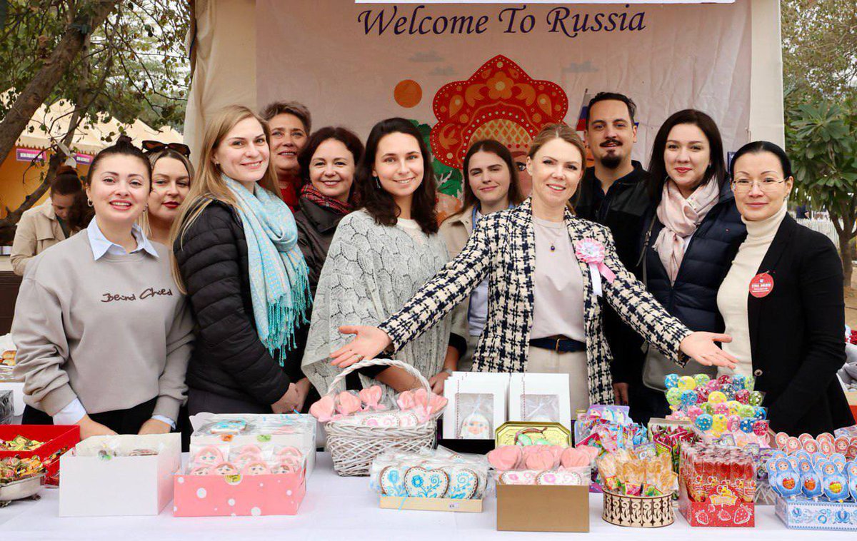 RusEmbIndia's tweet photo. ✨ On February 3, 2024, the #Russia’n Embassy in #India took part in the 33rd #DCWA & Diplomatic Community Bazaar.
🇷🇺 stall featured traditional #Russia’n snacks and sweets, folk art and handicraft items, including the world-famous #matryoshka dolls🪆 https://t.co/owa51TeurV