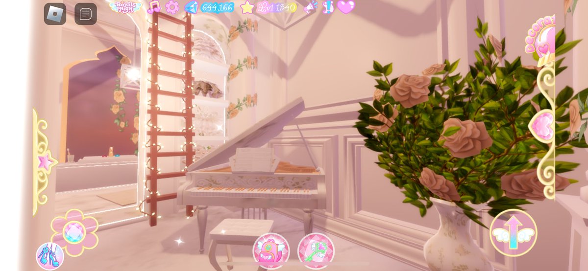 Linxlinxlx's tweet photo. Added more details to my dorms :P
(I will re-make my bathroom after lol)

#royalehighdorms #royalehighcampus3
#royalehigheverfriend #royalehigh https://t.co/TvoN5Ow7cb