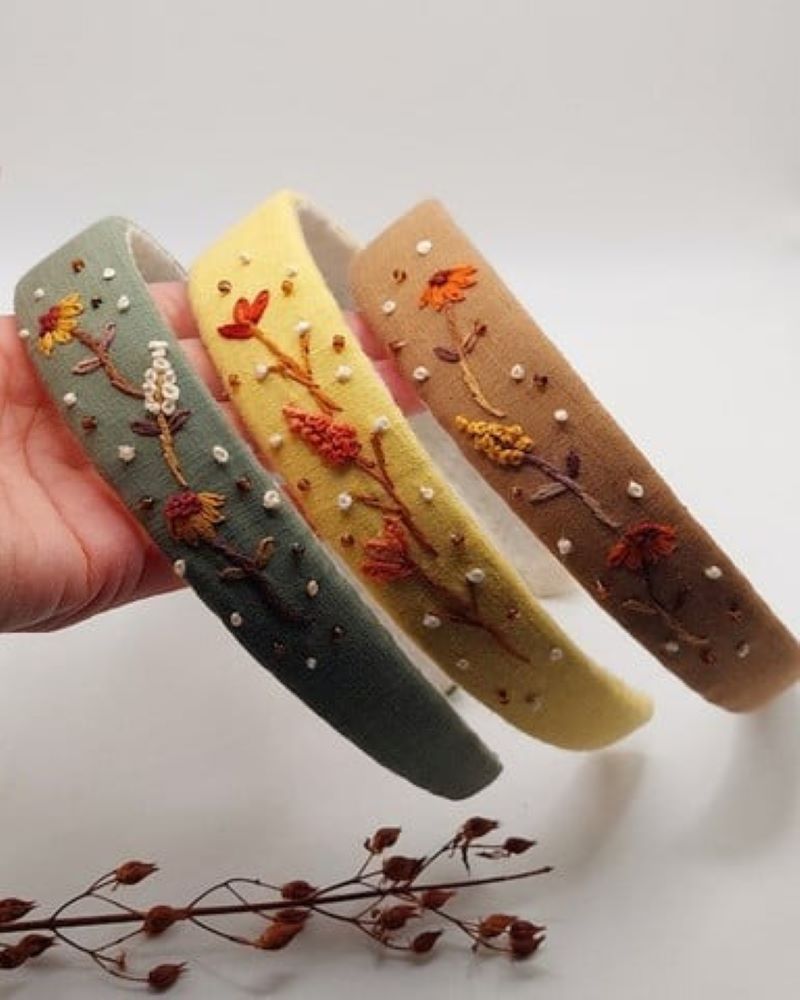 SelazioUs's tweet photo. ✨Blossom into style with enchanting Flower Headbands!🌸Perfect for festivals, weddings, or everyday whimsy. Elevate your look and embrace floral elegance! https://t.co/ppGEO5E1J7