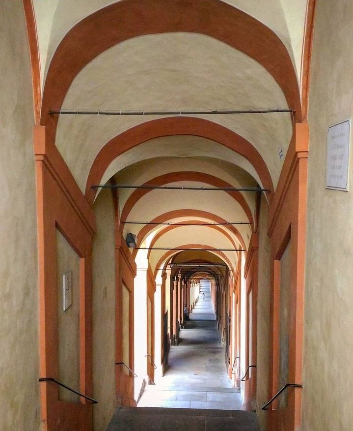 seppilicia's tweet photo. #BuongiornoaTutti
#iportici
#SLuca
#camminando https://t.co/2kVvKIaWzz