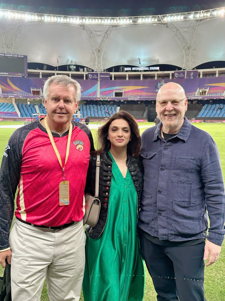 Incredibly exciting stuff happened yesterday - a win for the @TheDesertVipers & after a heavy day of working behind the scenes, got to spend some quality time with the BOSS who is not only a legendary business man but now a cricket enthusiast too, #MrAvramGlazer ! #WorkandPlay