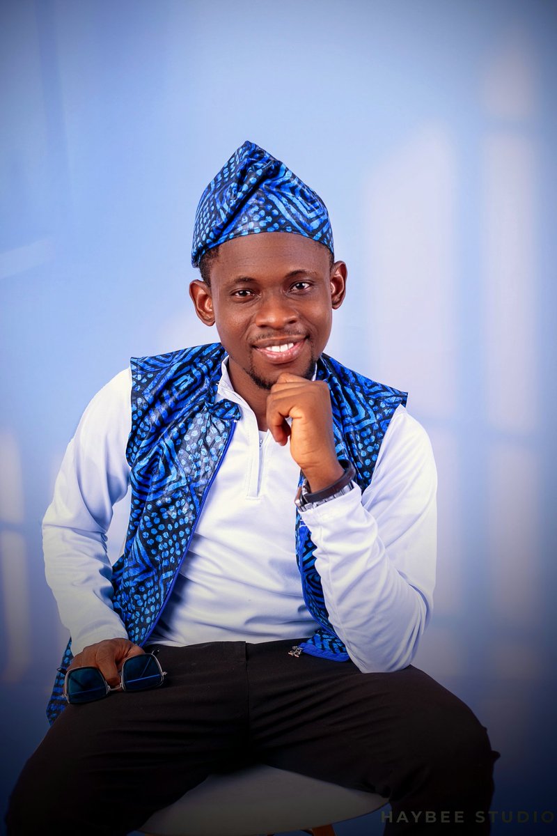 ChosenMic's tweet photo. "The grace to be fast in life and last to last forever both come from the Lord"
Happy Sunday from Fine Boy wey love JESUS 😂
Quote: Apostle Niyi Makinde
📸:  Haybee Multimedia https://t.co/7hbVSzNMq8
