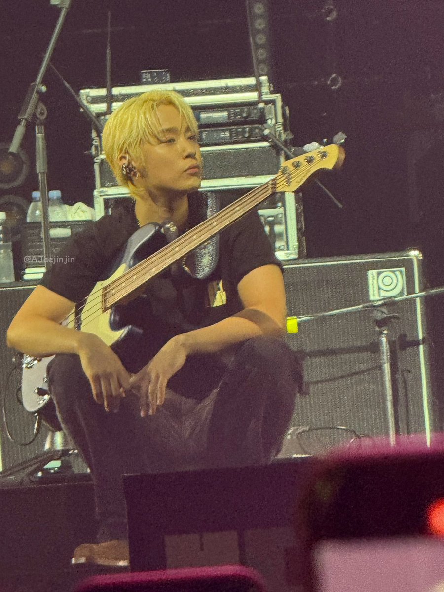 AJaejinjin's tweet photo. น่ารักกกก~ #HEYDAYinBKK #2024_FTISLAND_LIVE_HEYDAY_IN_BANGKOK https://t.co/MmnHPs8cDx