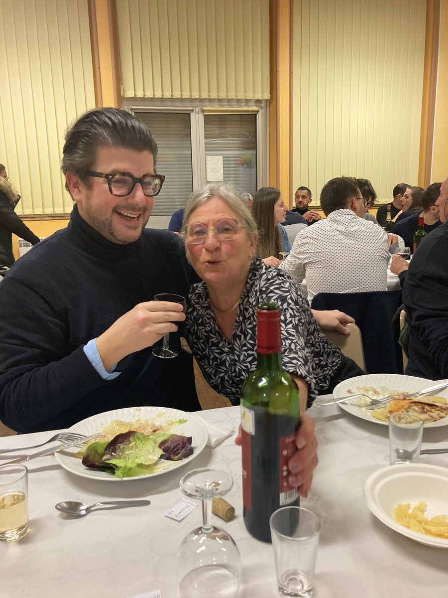 PaulMgt's tweet photo. Magnifique soirée tartiflette de l’Association de loisirs de #Merlet et d’#aguilcourt 🍻

Beau dimanche à toutes et tous 😘 https://t.co/09QFhxQkKf