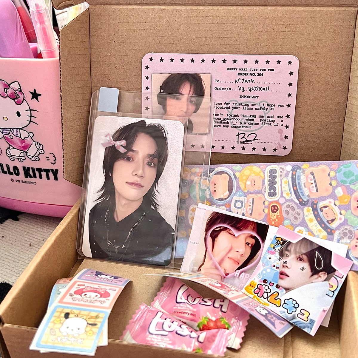 pftaeh's tweet photo. 💌🧸 #tnx_gyukaboo ☆ 

AAAAA finally andito na beomgyu yetimall^^ this pc is so pretty 💗 thank you so much for this and for bringing him safely, I appreciate it so much <3 tysm !

 [ #louxmails ᥫ᭡ @gyukaboo ] https://t.co/Eh5eggeDj2