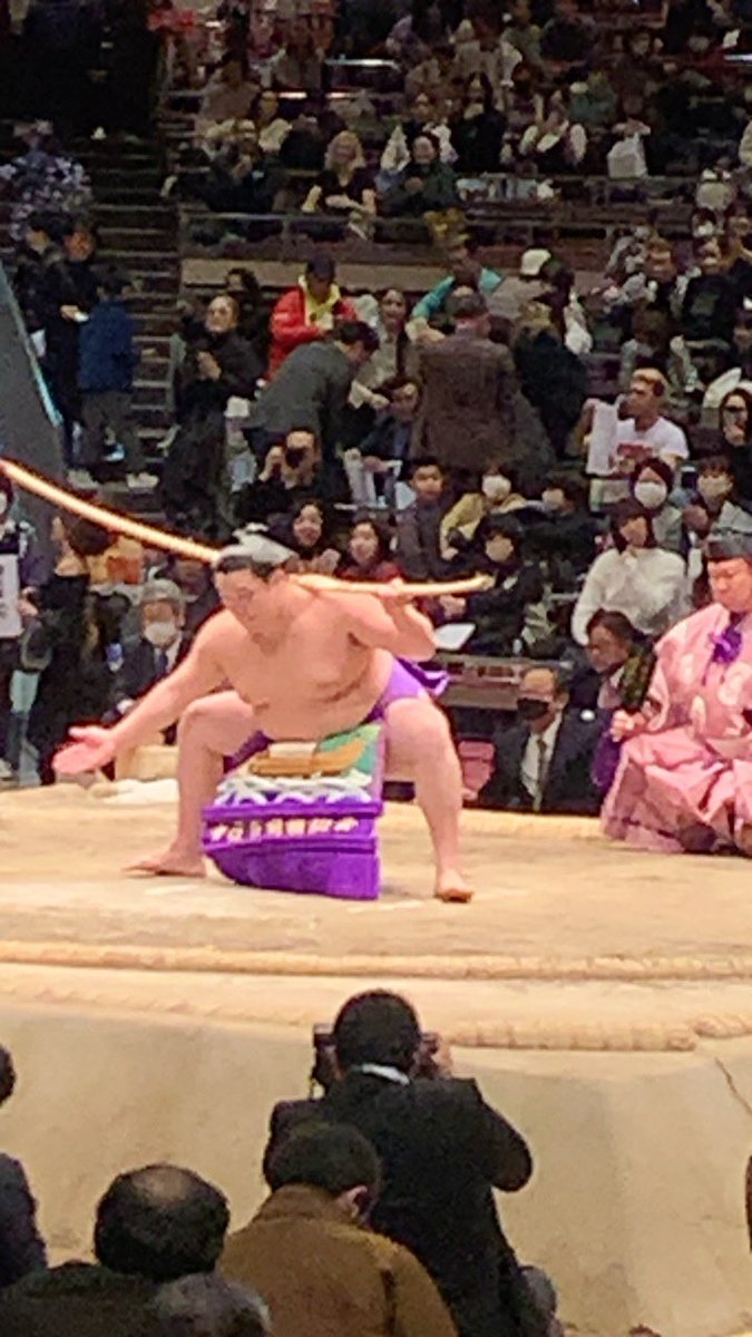 MyJetSetLife1's tweet photo. 栃ノ心引退断髪式の最後、弓取り式は栃幸大さん、確か甚句もされてたことあったし多芸でいらっしゃる
#断髪式 #栃ノ心 #sumo #相撲 #栃ノ心引退断髪披露大相撲 https://t.co/ARBOVHvdP7