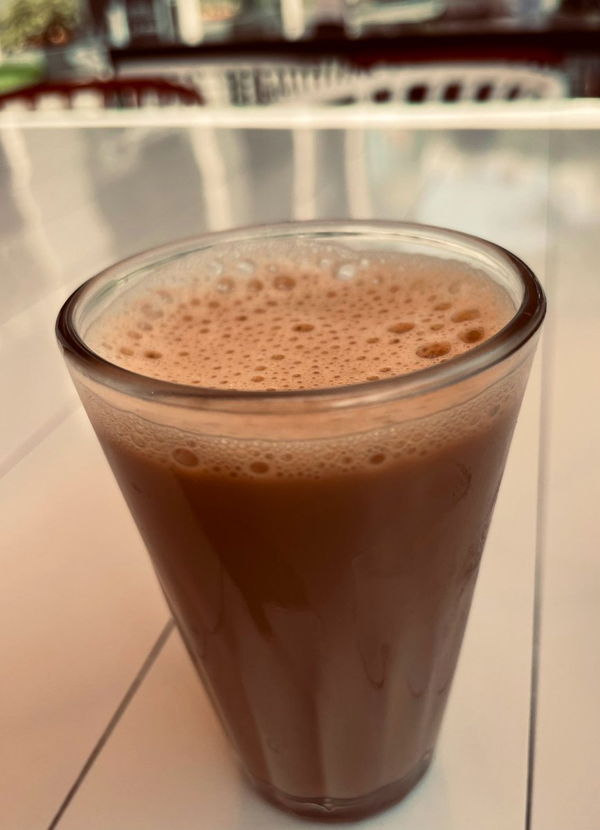 raguaditya's tweet image. 🌴Feasting on the flavours of Kerala… #Appam #vegstew #chai #sundayvibes