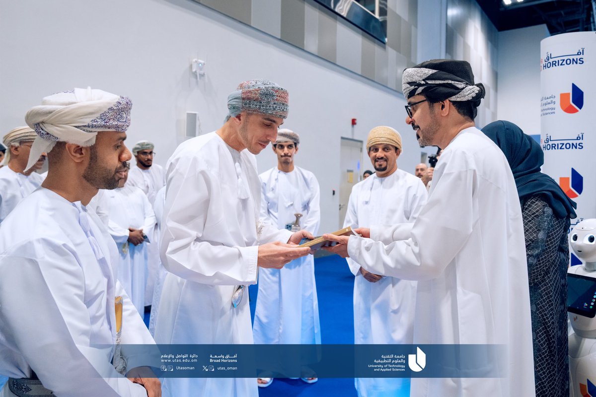 utas_oman's tweet photo. #جامعة_التقنية_والعلوم_التطبيقة شريك التكنولوجيا والعلوم التطبيقية في النسخة الـ23 للمعرض العالمي للتعليم العالي #جدكس_عمان 2024، والذي يقام في الفترة 4 - 6 فبراير.

يقدم ركن الجامعة في المعرض تعريفًا بالجامعة، وكلياتها، وفروعها، وبرامجها الأكاديمية.

#آفاق_واسعة https://t.co/w6aa7d3LOS